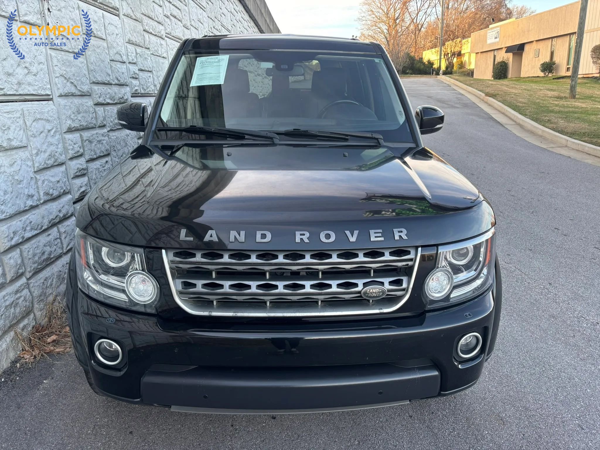 Used 2016 Land Rover LR4 HSE AWD/4WD image 2