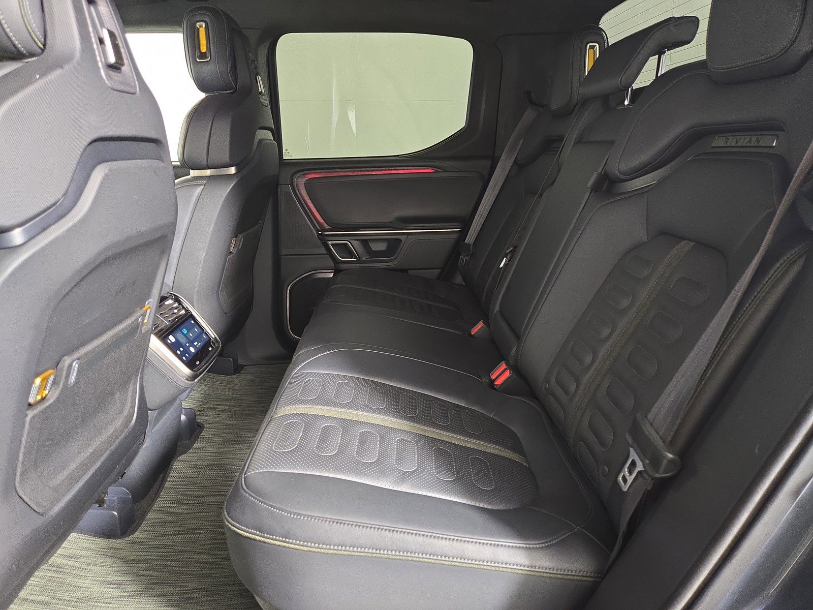 Used 2022 Rivian R1T Launch Edition image 21