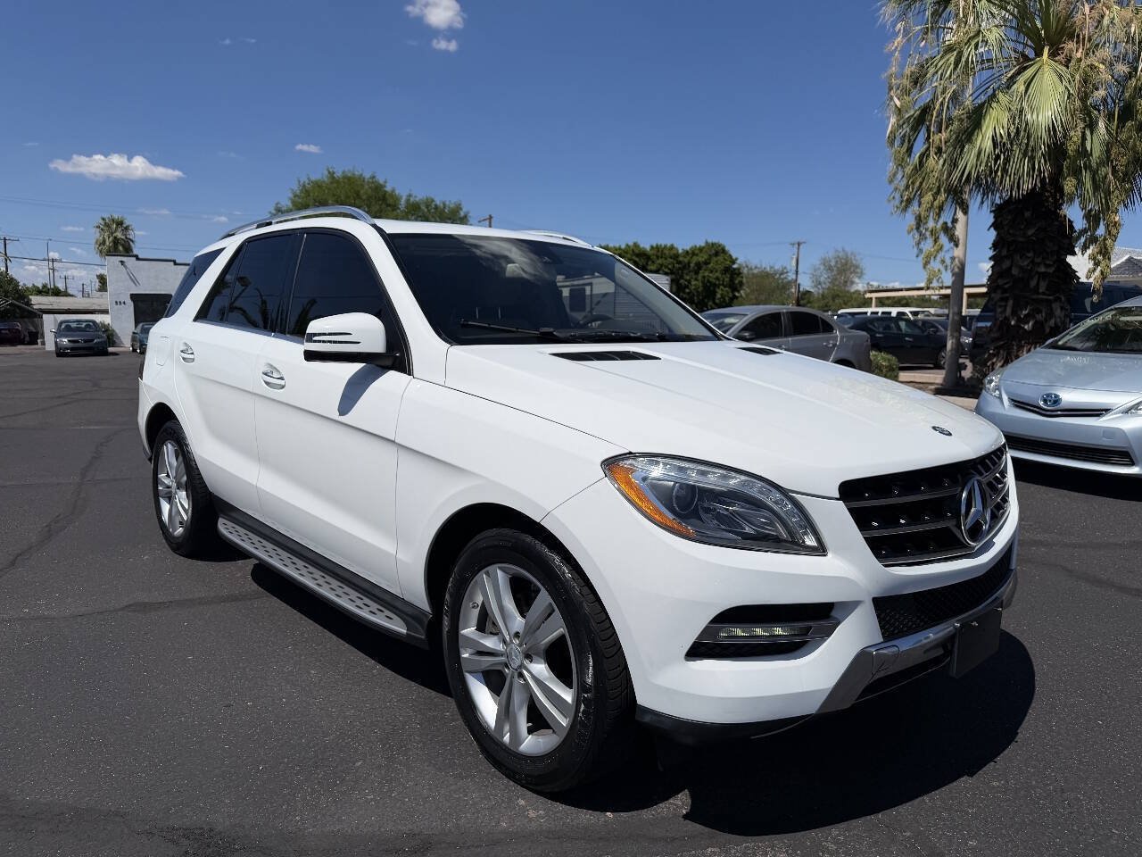 Used 2014 Mercedes-Benz ML 350 BlueTEC 4MATIC w/ Premium 1 Package image 1