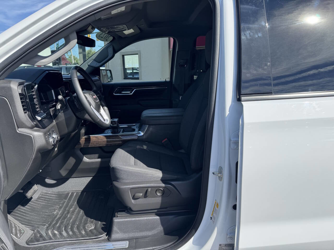 Used 2023 GMC Sierra 1500 Elevation image 7