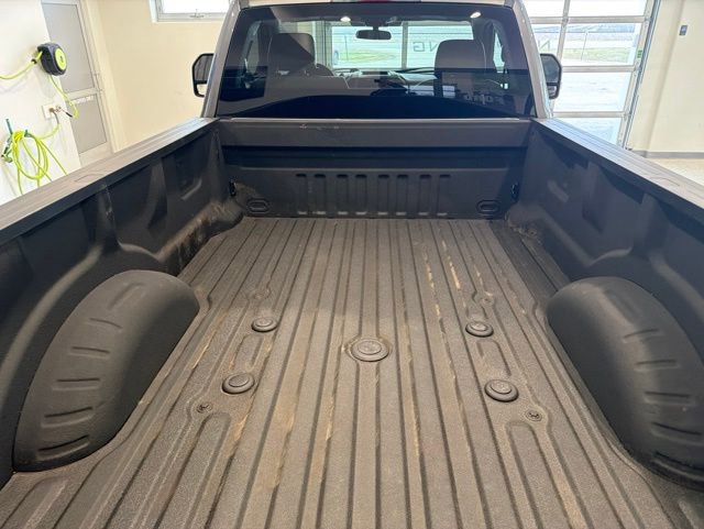Used 2022 Ford F250 XL w/ Power Equipment Group AWD/4WD image 9