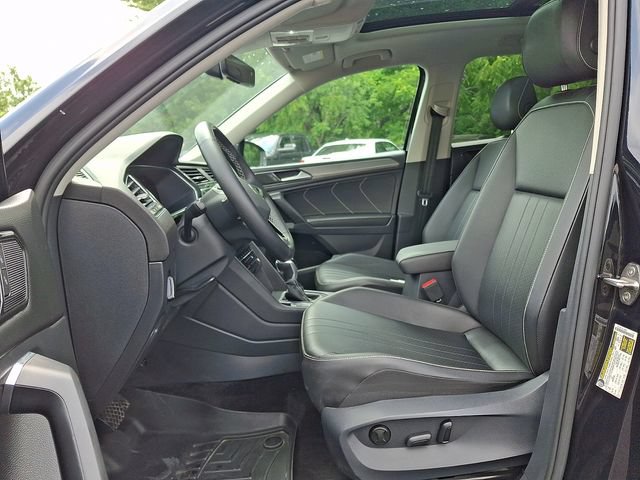 Used 2022 Volkswagen Tiguan SE AWD/4WD image 13