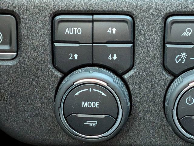 Used 2023 Chevrolet Silverado 1500 ZR2 w/ Technology Package image 28