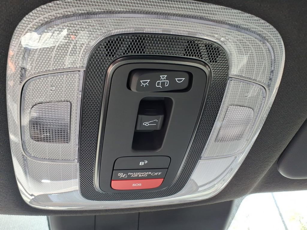 New 2026 Hyundai Elantra Limited FWD image 25