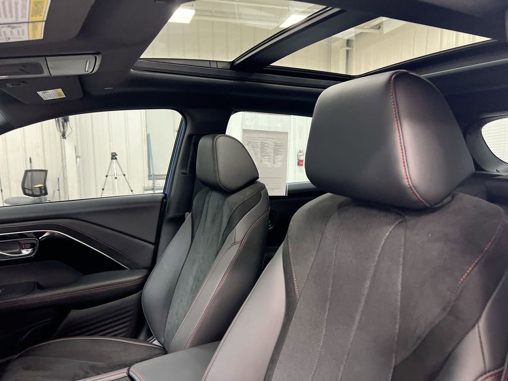 Used 2025 Acura ADX A-Spec image 19