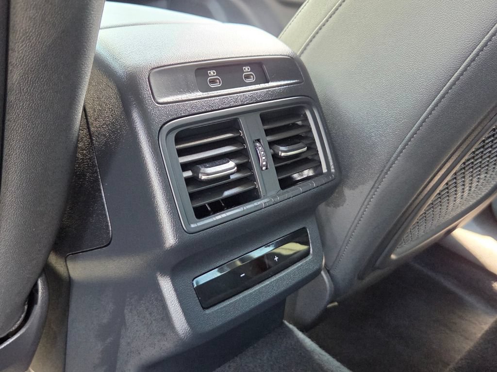 Certified 2025 Audi Q5 Premium AWD/4WD image 15