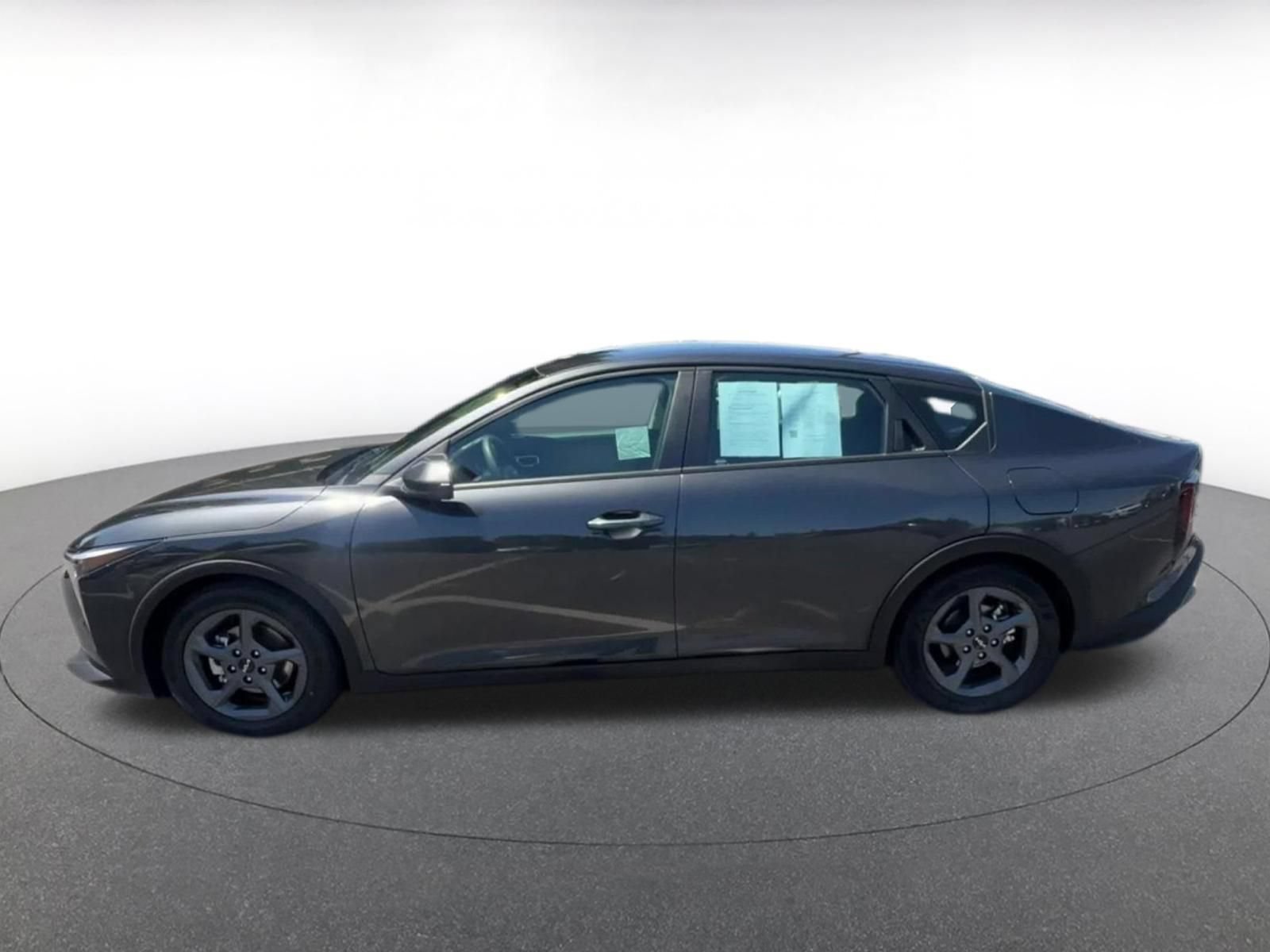 Used 2025 Kia K4 FWD image 9