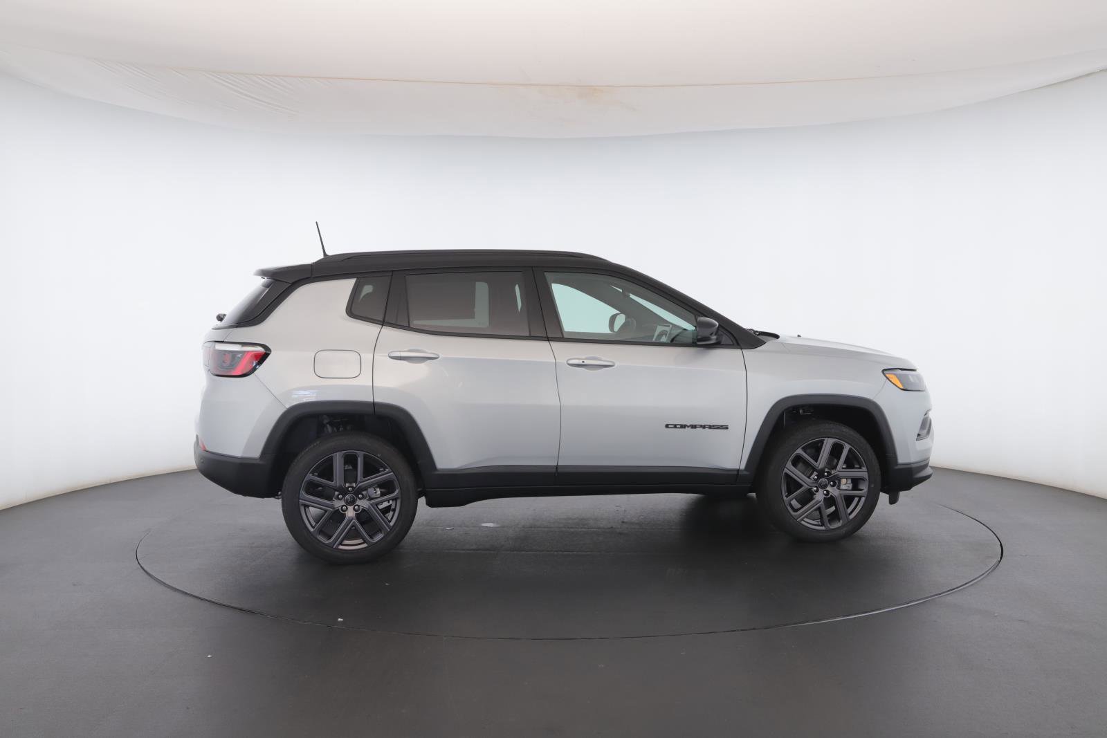 New 2026 Jeep Compass Limited image 28
