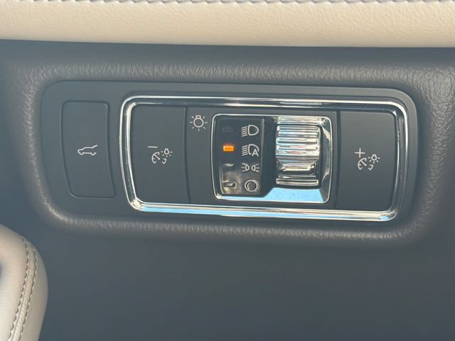 Used 2022 Lincoln Aviator Reserve w/ Equipment Group 201A RWD image 35