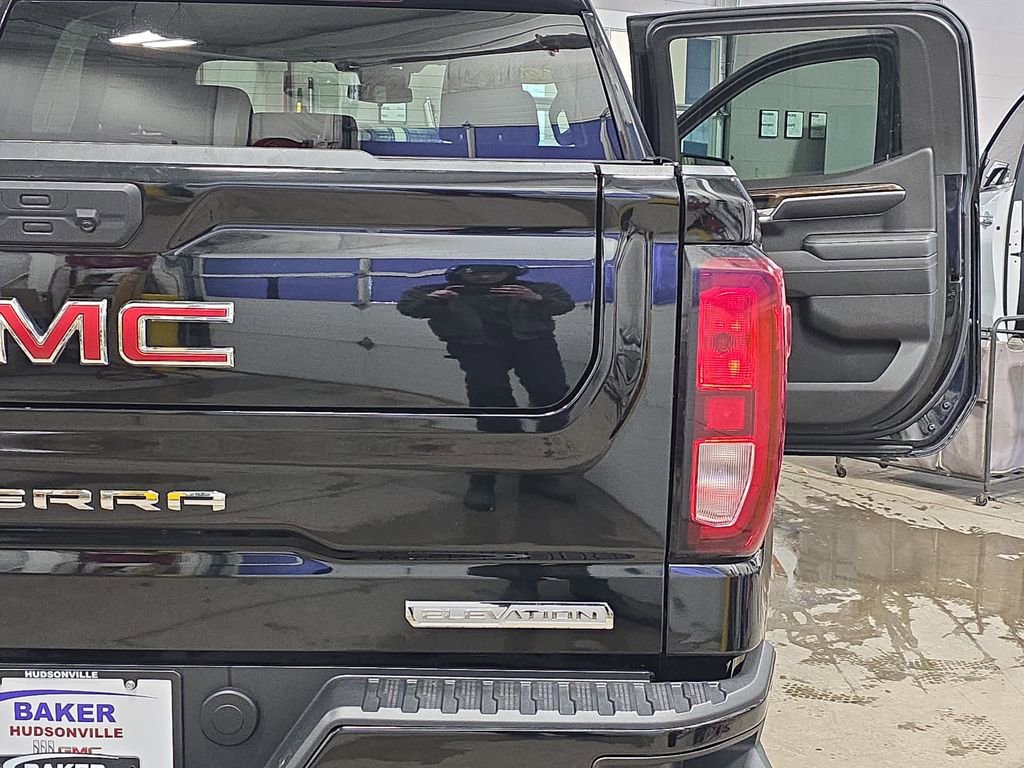 Used 2022 GMC Sierra 1500 Elevation image 33