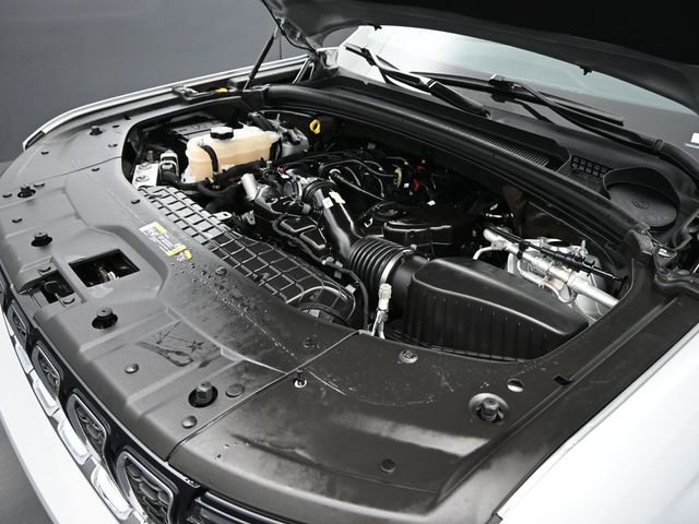 Used 2022 Jeep Grand Cherokee Limited image 44