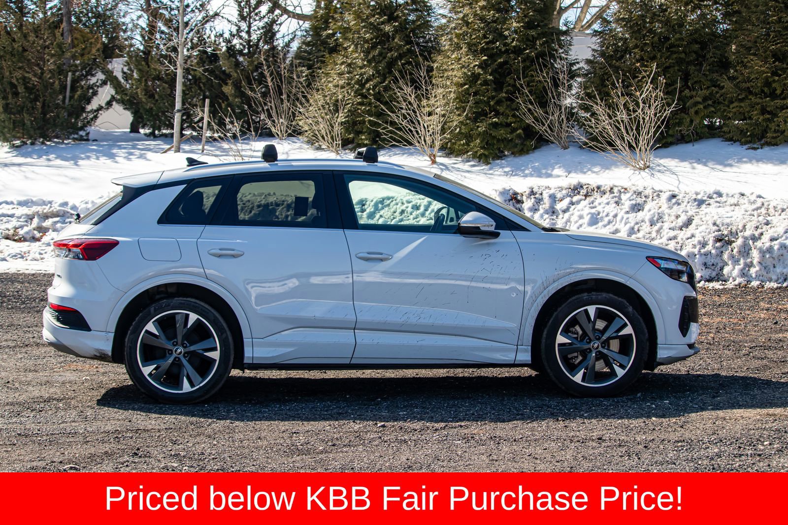 Used 2022 Audi Q4 e-tron Premium Plus image 9