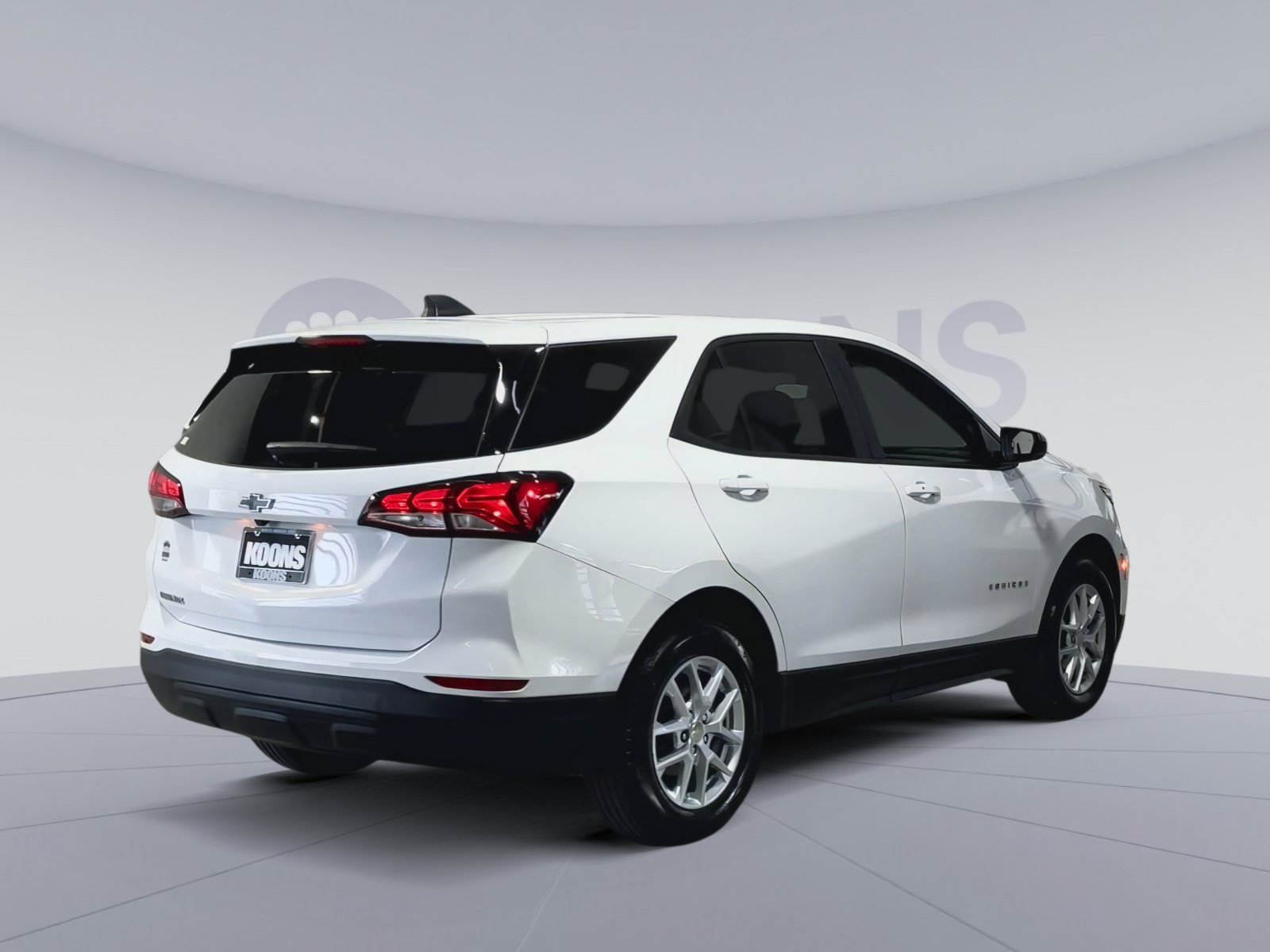 Used 2024 Chevrolet Equinox LS w/ LS Convenience Package FWD image 11