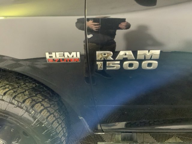 Used 2017 RAM 1500 Express image 10