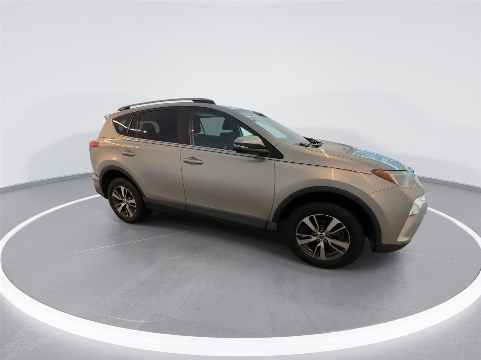 Used 2017 Toyota RAV4 XLE w/ All Weather Liner Package AWD/4WD image 8