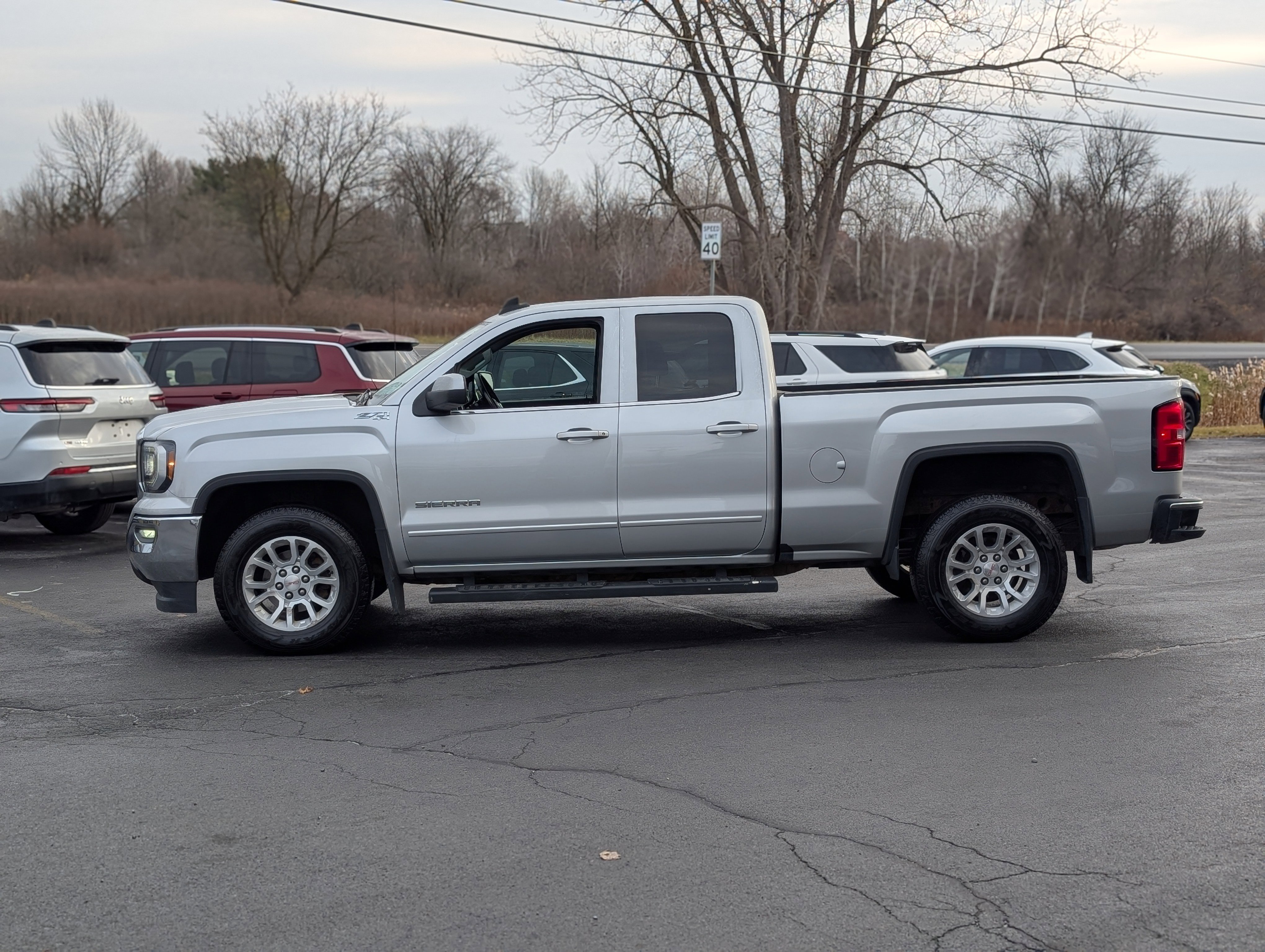 Used 2018 GMC Sierra 1500 SLE w/ SLE Value Package image 7
