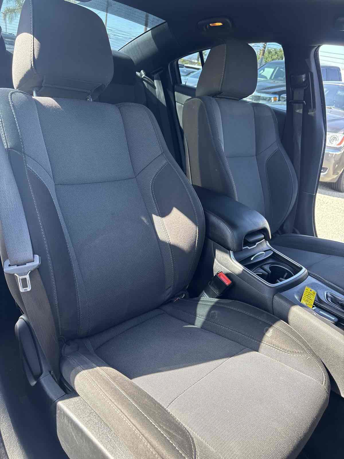 Used 2016 Dodge Charger SXT image 18