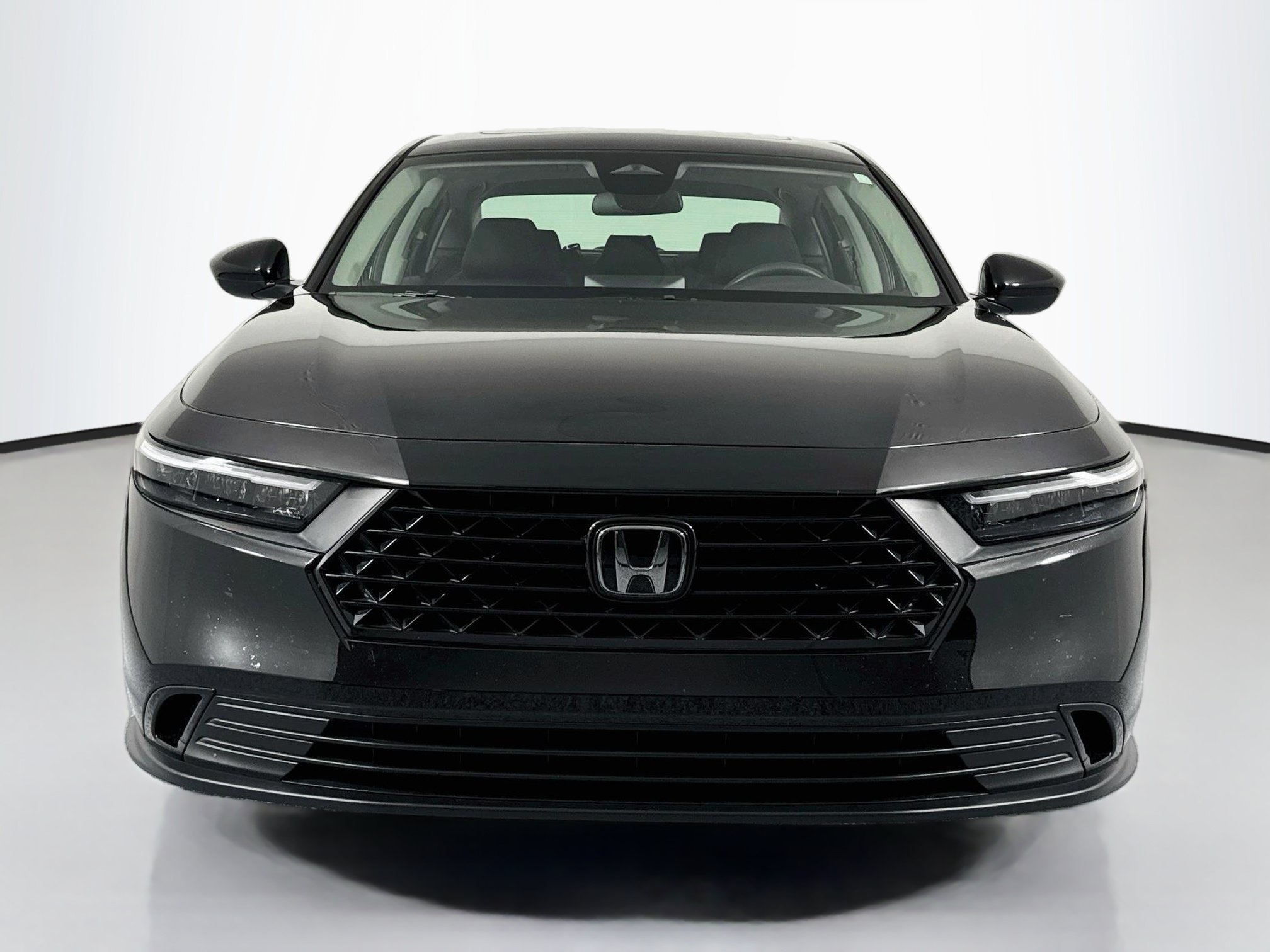 Certified 2025 Honda Accord SE image 2