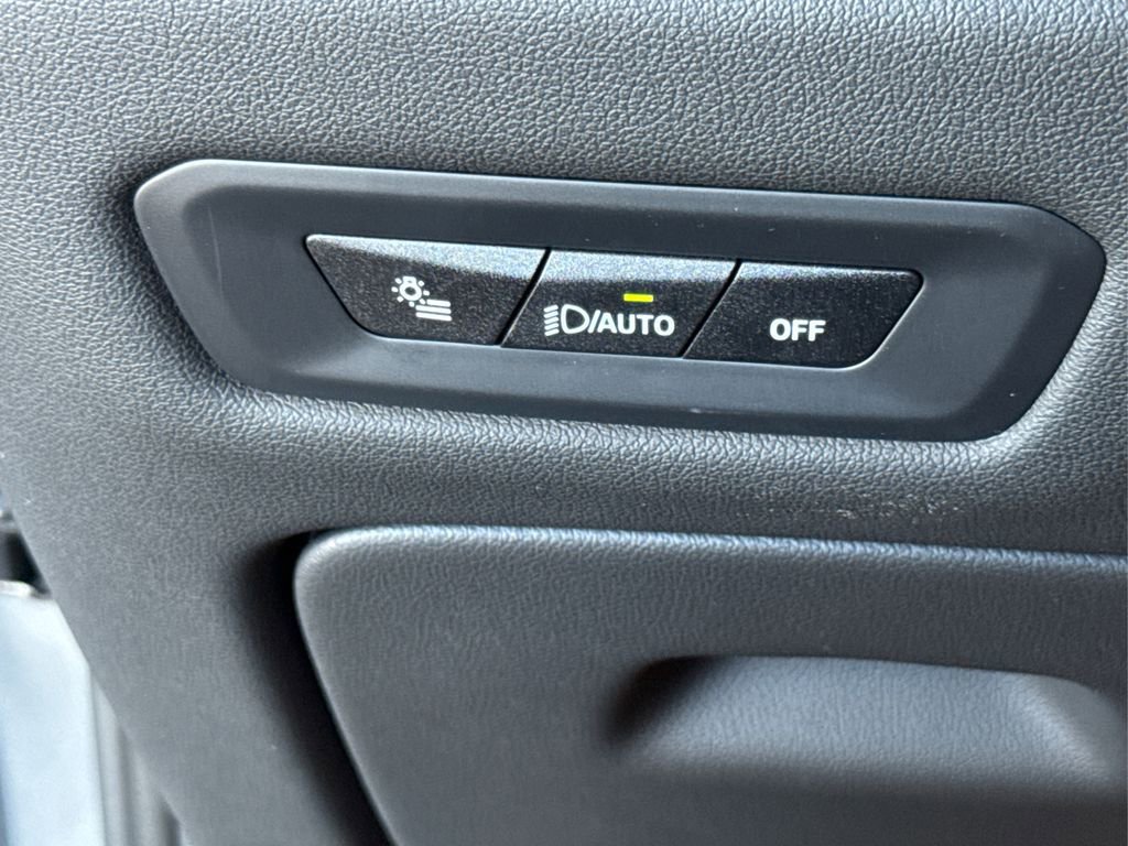 New 2026 BMW X5 xDrive50e w/ Executive Package image 24