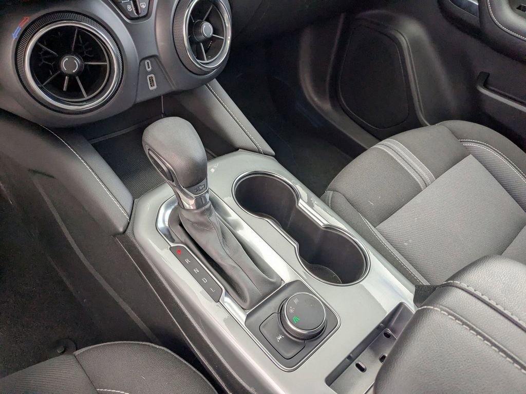 Used 2025 Chevrolet Blazer LT image 26