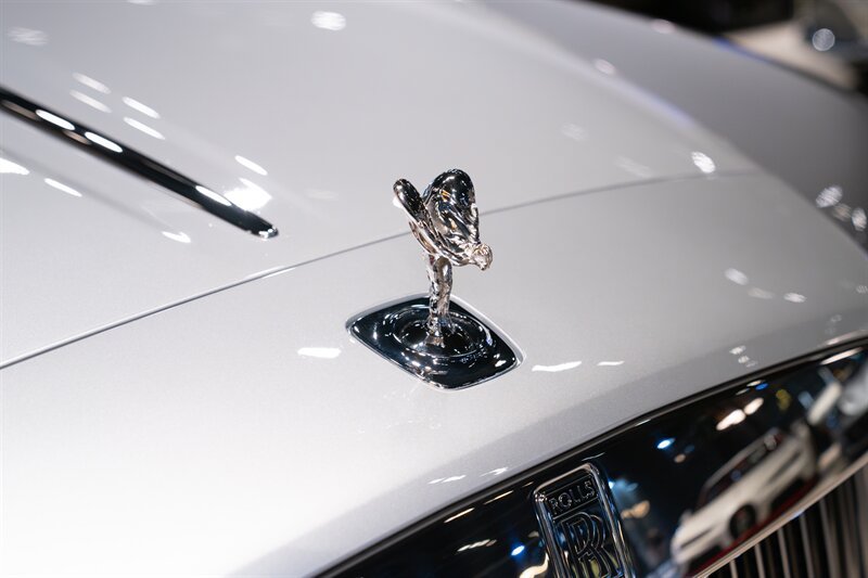 Used 2016 Rolls-Royce Dawn RWD image 11