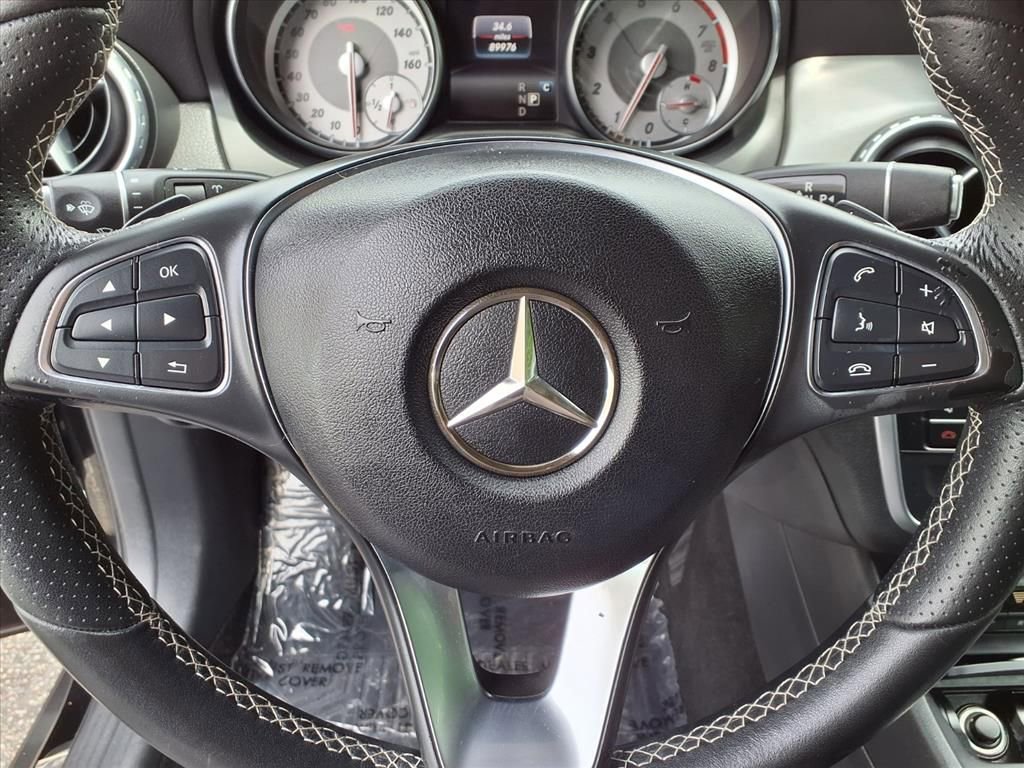 Used 2017 Mercedes-Benz GLA 250 4MATIC image 25