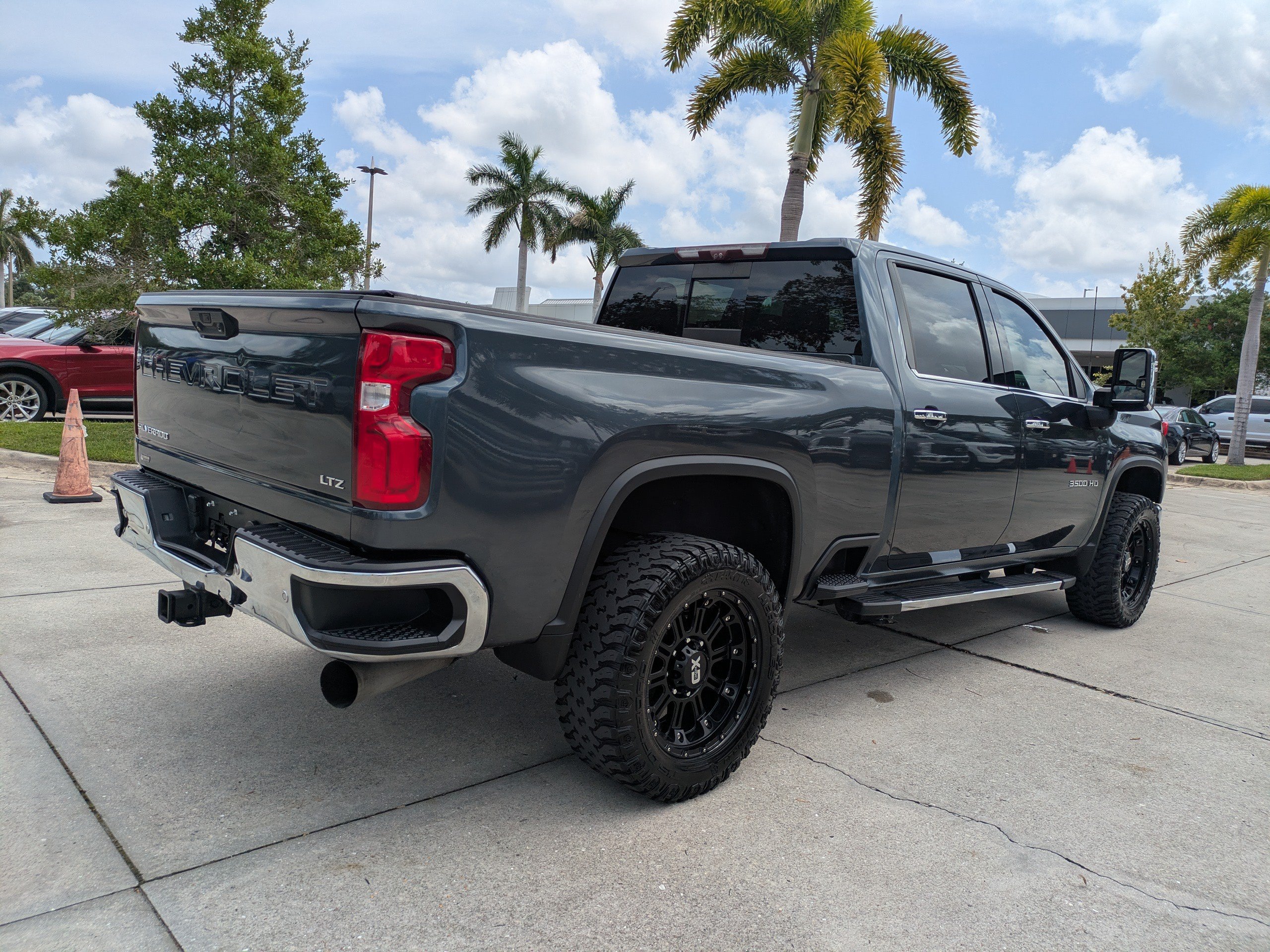 Used 2020 Chevrolet Silverado 3500 LTZ w/ LTZ Premium Package AWD/4WD image 4