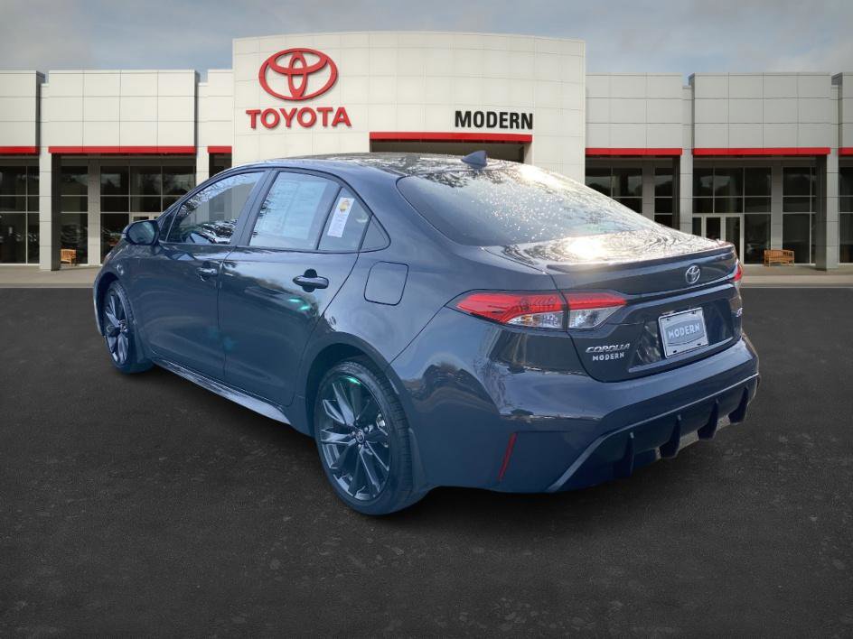 Certified 2025 Toyota Corolla SE image 3