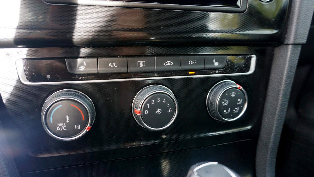 Used 2017 Volkswagen GTI S image 13