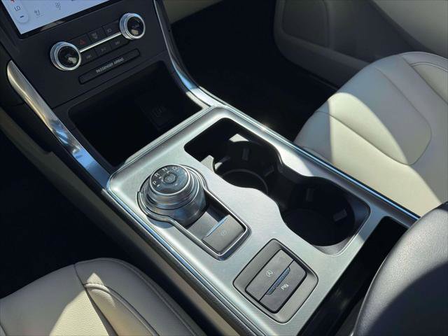 Used 2022 Ford Edge Titanium image 30