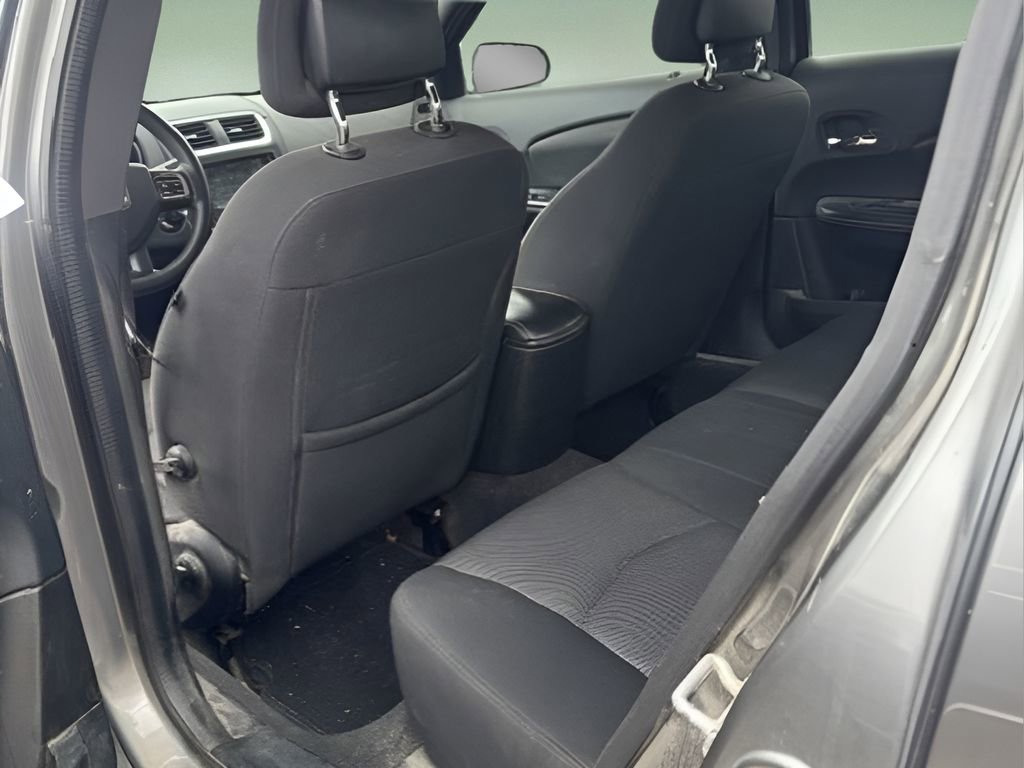 Used 2013 Dodge Avenger SE image 22