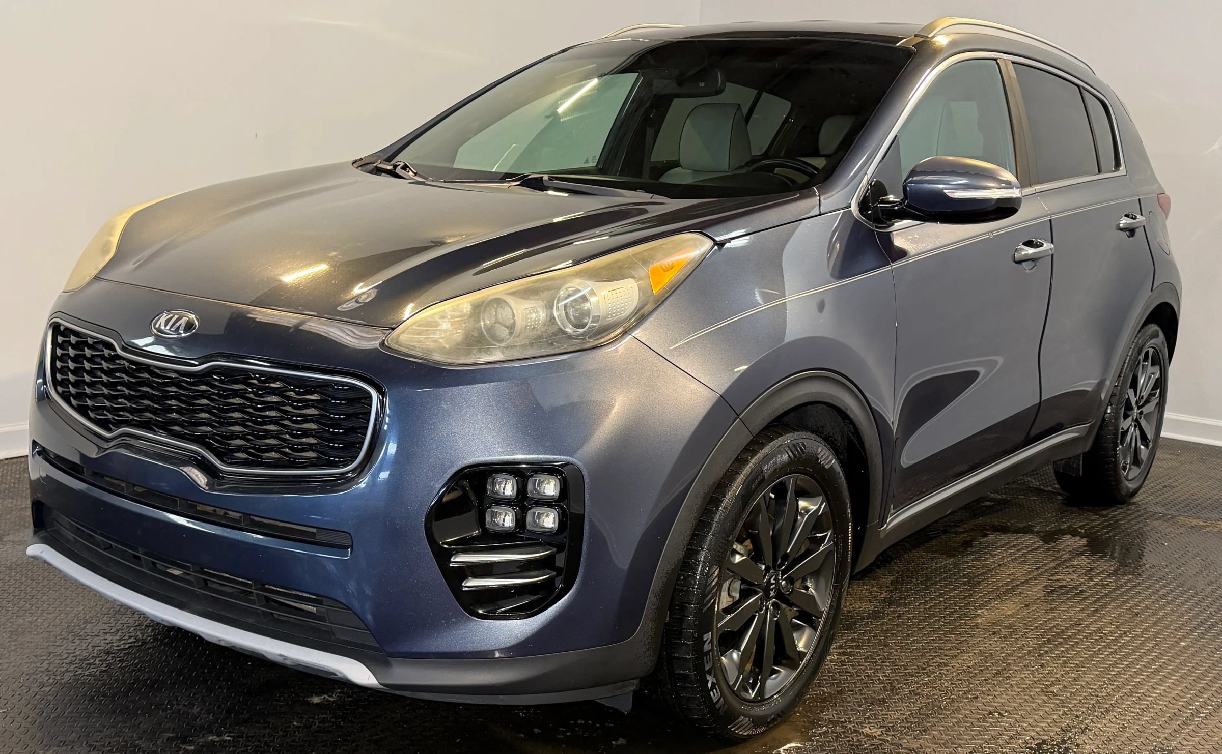 Used 2018 Kia Sportage EX w/ EX Sport Appearance Package FWD image 4