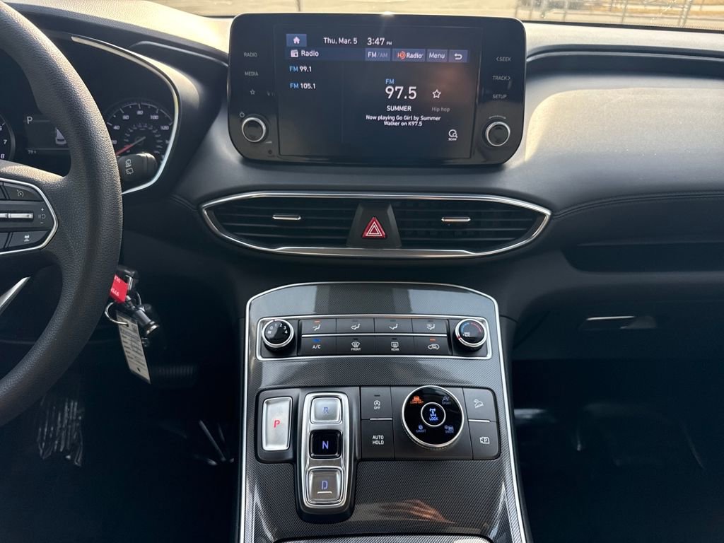 Used 2023 Hyundai Santa Fe SE image 17