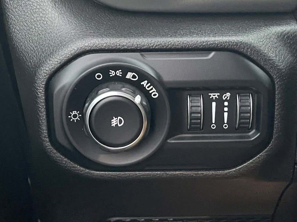 Used 2021 Jeep Wrangler Unlimited Sport image 16