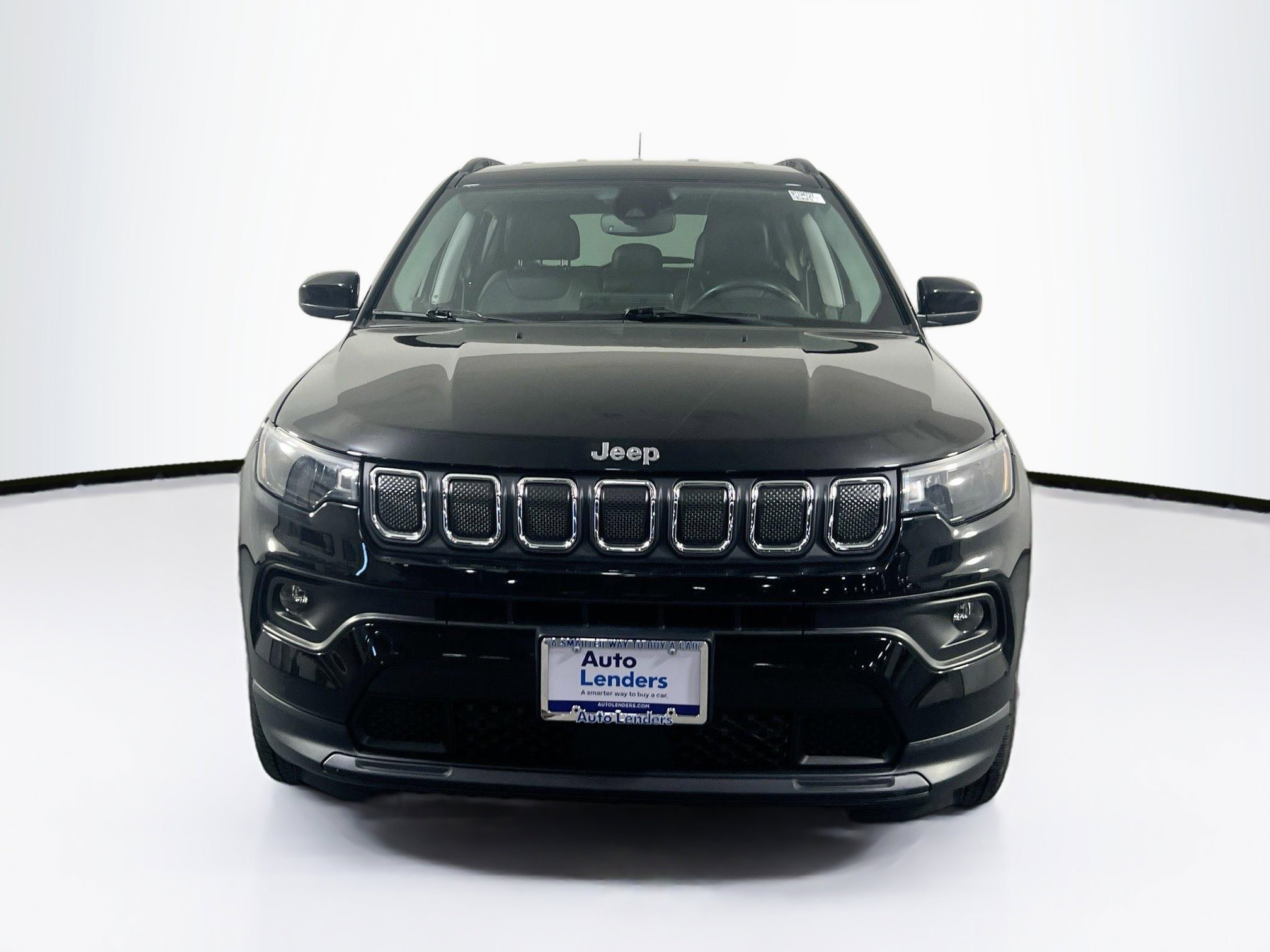 Used 2022 Jeep Compass Latitude image 2