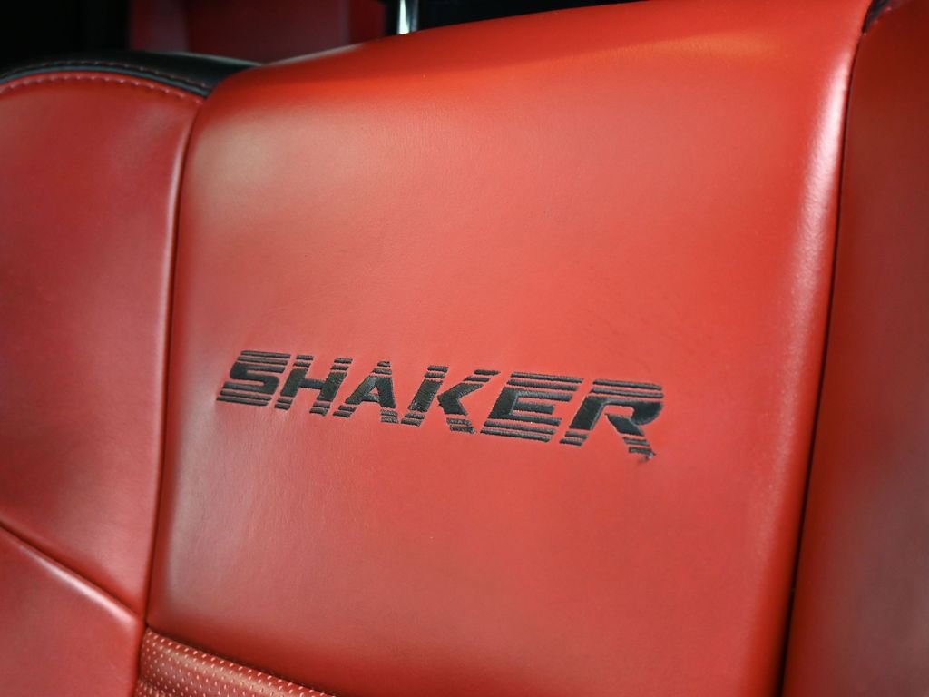 Used 2015 Dodge Challenger R/T Plus image 11