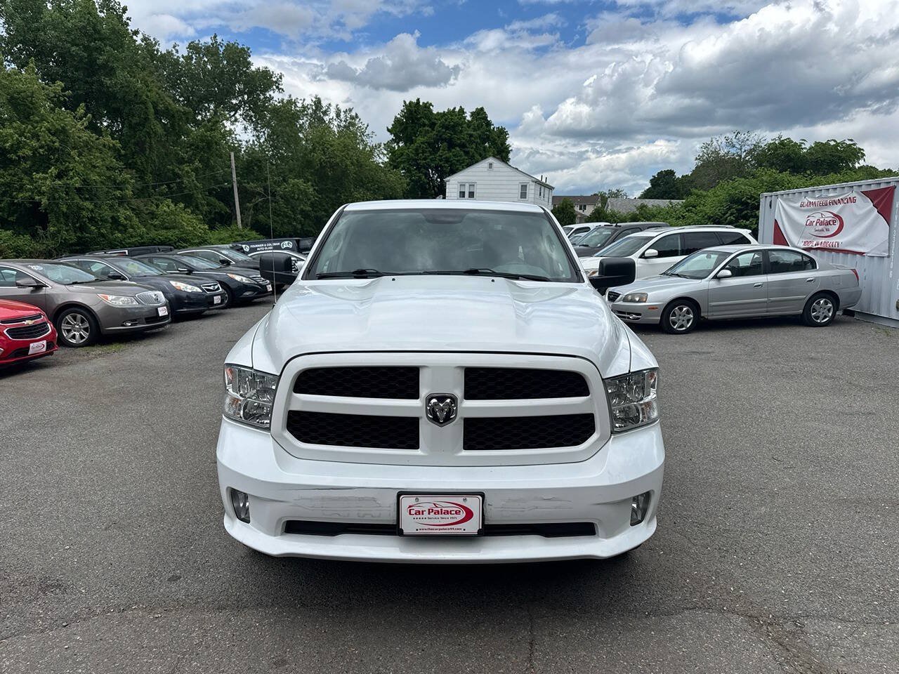 Used 2018 RAM 1500 Express w/ Express Value Package AWD/4WD image 3