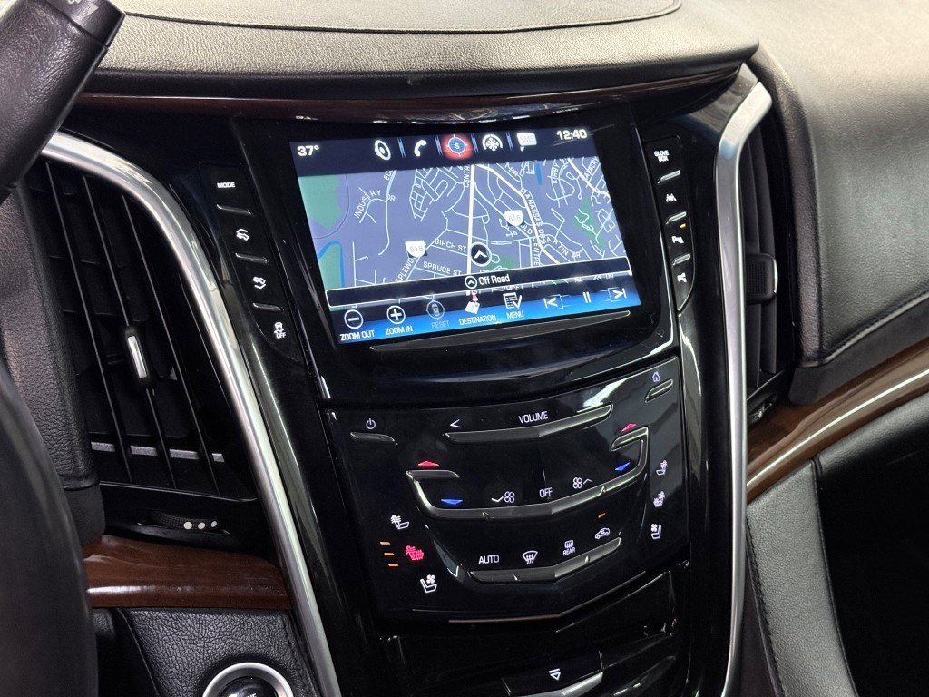 Used 2018 Cadillac Escalade Luxury image 29