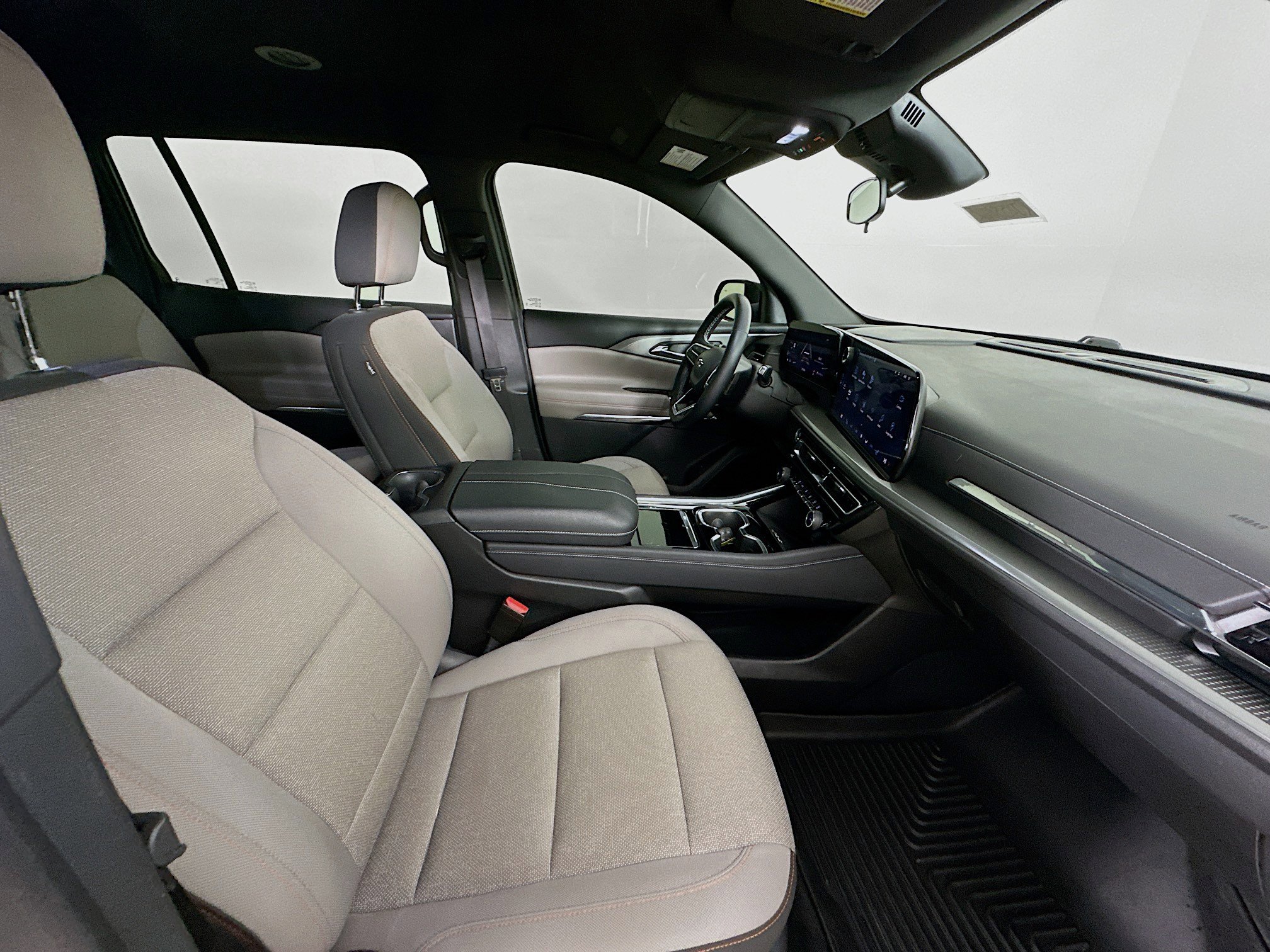 Used 2024 Chevrolet Traverse LT w/ Midnight/Sport Edition image 36