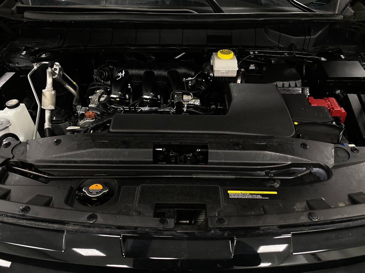 Used 2025 Nissan Pathfinder SL image 11