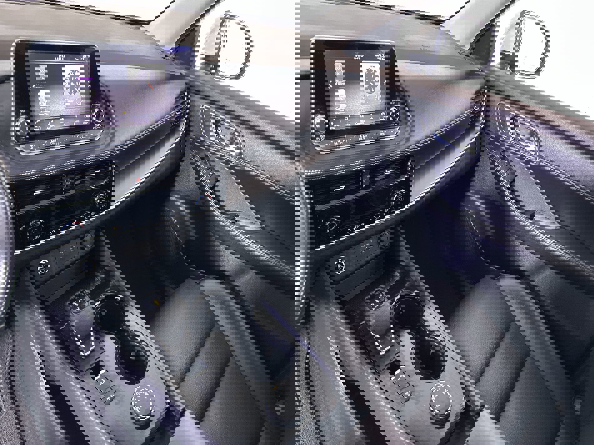 Used 2021 Nissan Rogue SV w/ Premium Package image 72