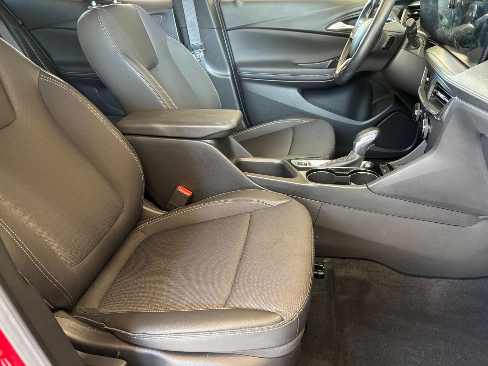Used 2026 Buick Encore GX Preferred FWD image 34