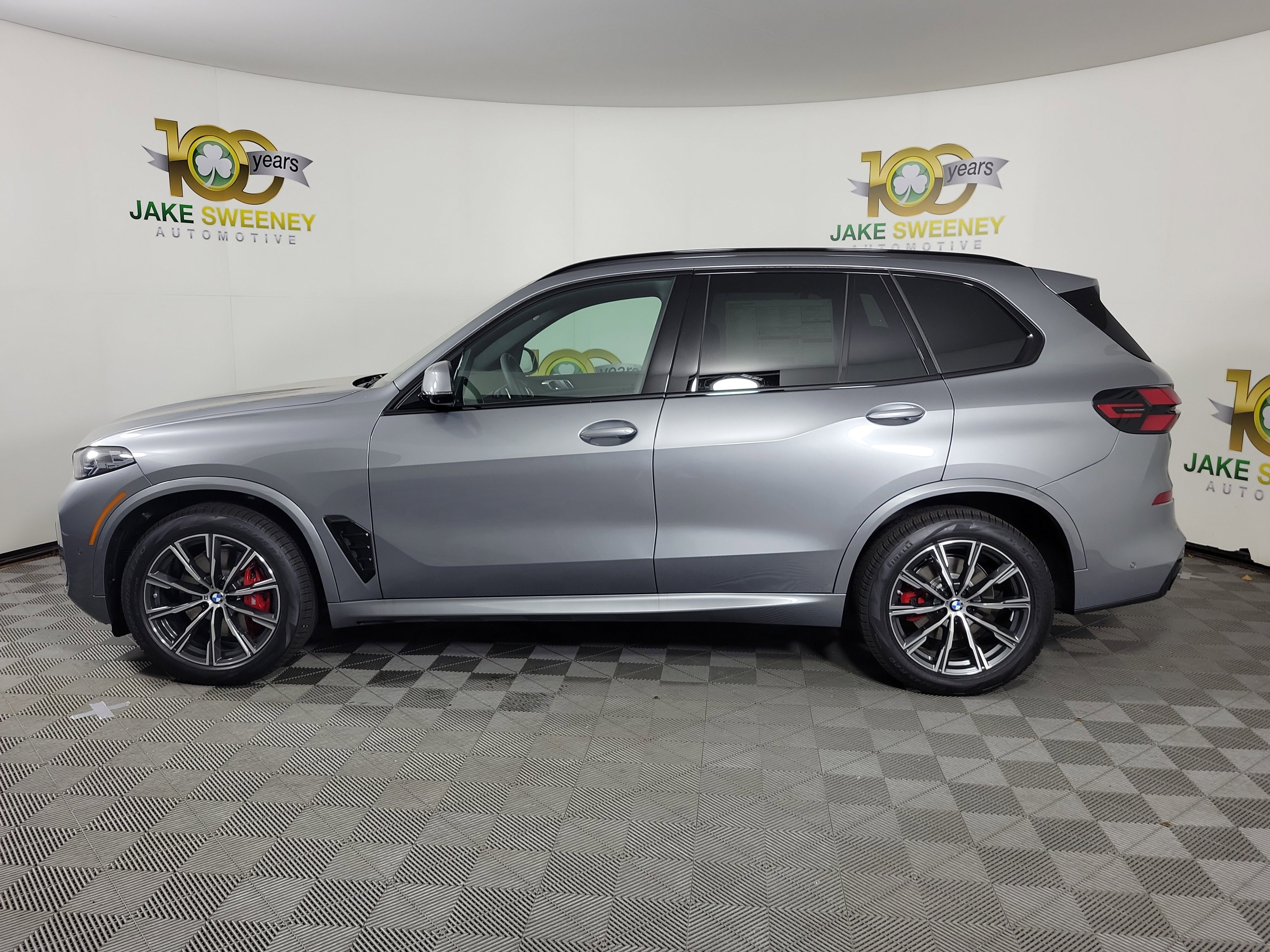 New 2026 BMW X5 xDrive40i w/ M Sport Package image 4