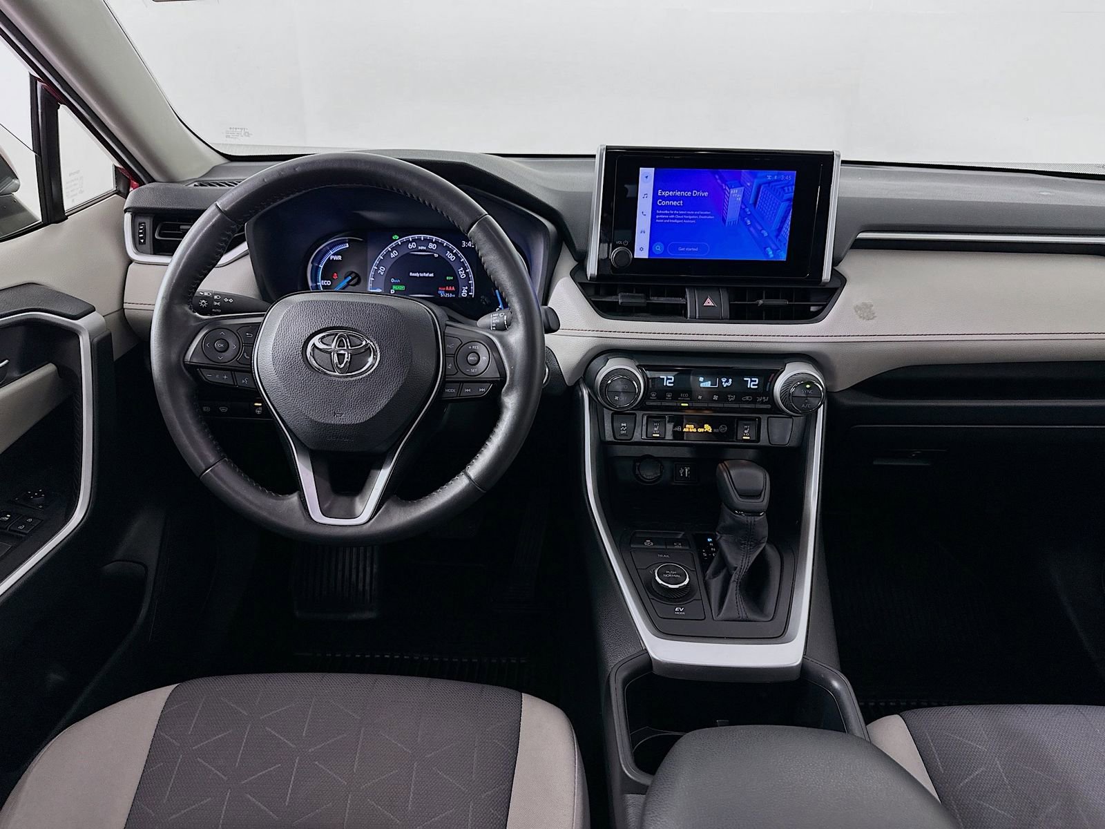 Used 2024 Toyota RAV4 XLE w/ Convenience Package image 24