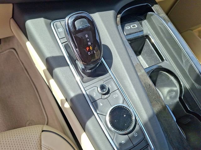 Certified 2023 Cadillac Escalade Premium Luxury image 12