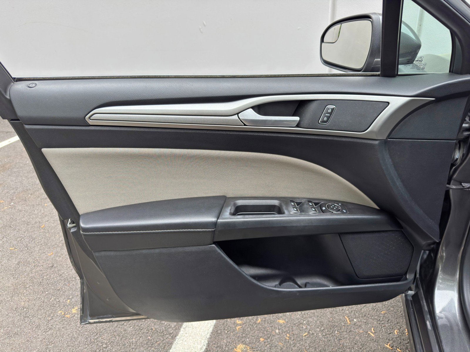 Used 2018 Ford Fusion S image 32