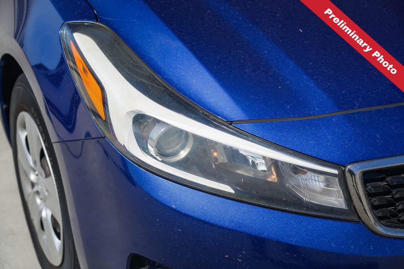 Used 2017 Kia Forte LX FWD image 2