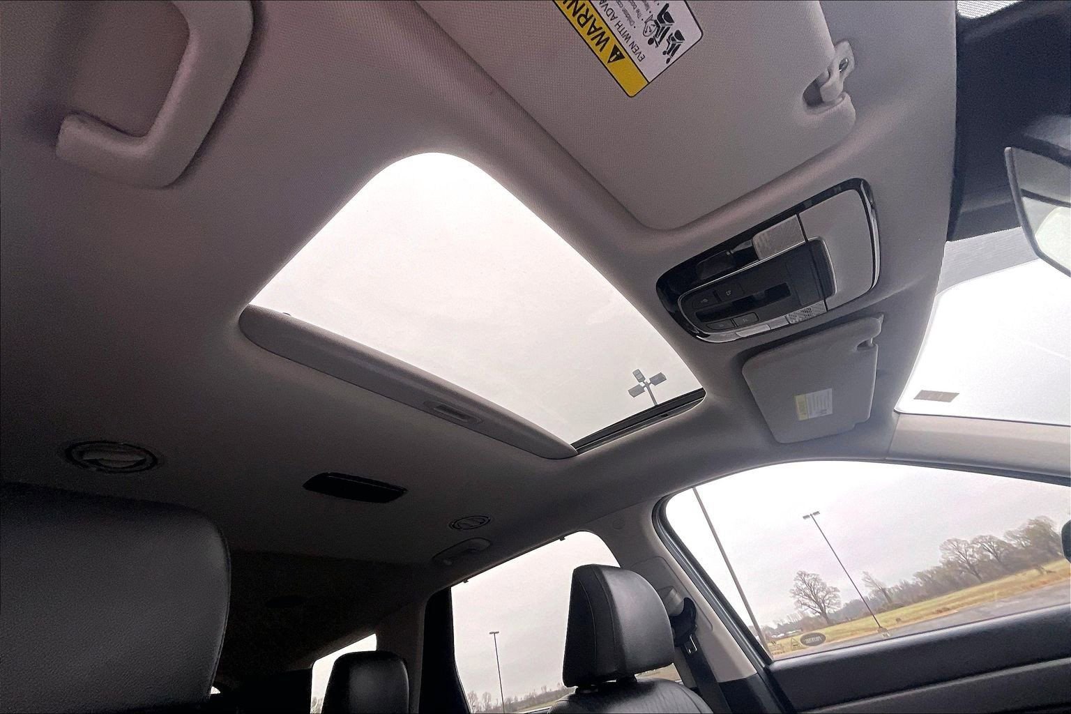 Used 2020 Hyundai Palisade SEL w/ Premium Package image 12