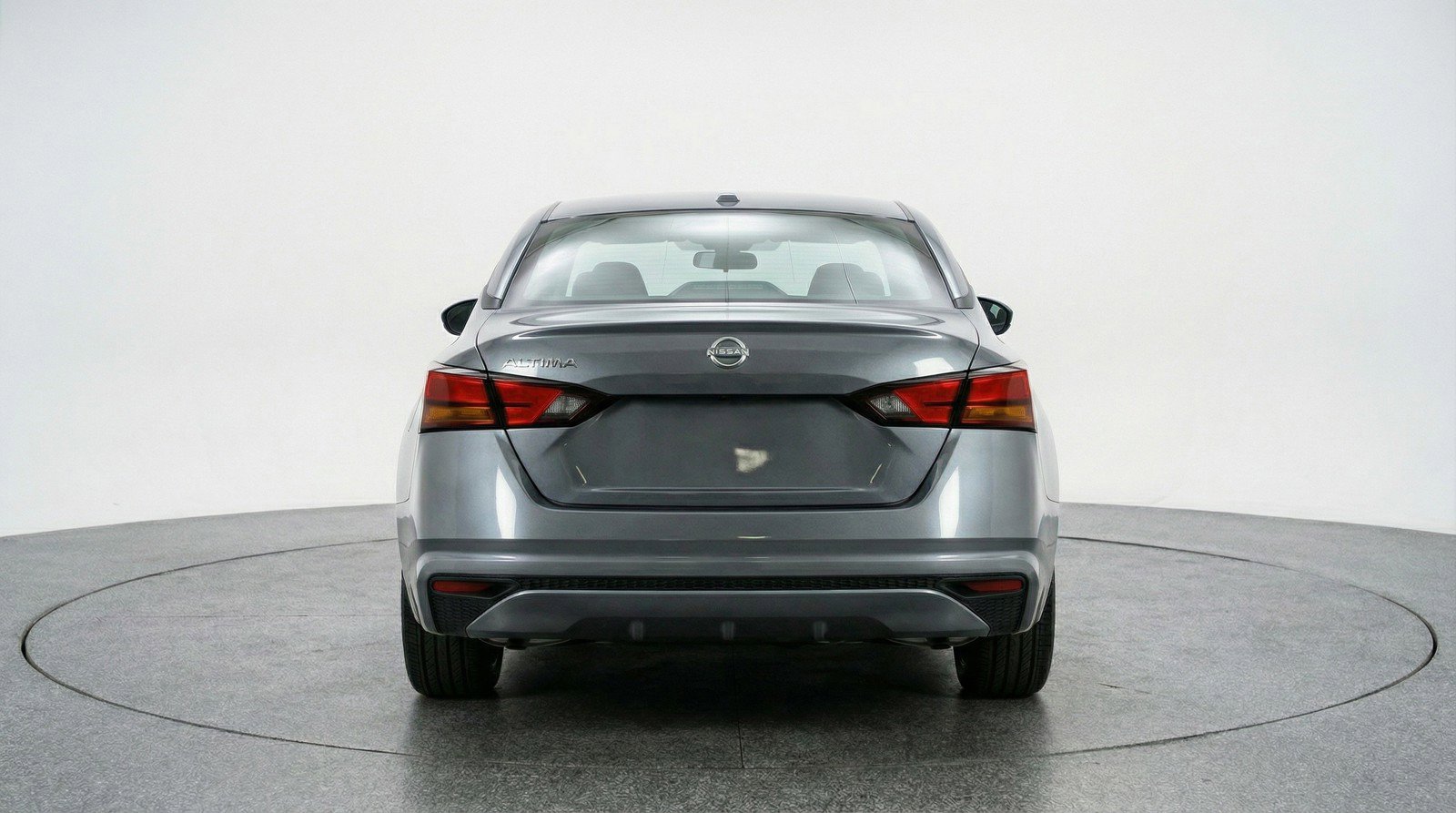 Used 2025 Nissan Altima 2.5 SV FWD image 7