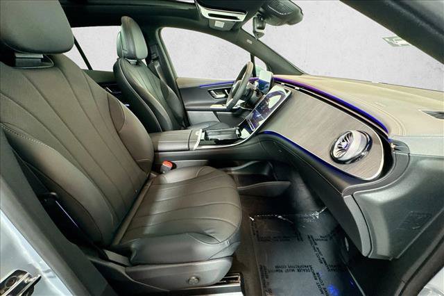 New 2026 Mercedes-Benz EQE 320 4MATIC SUV image 26